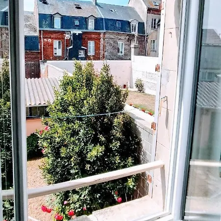 3 étoiles Lumineux Et Calme à 250 M De La Apartamento